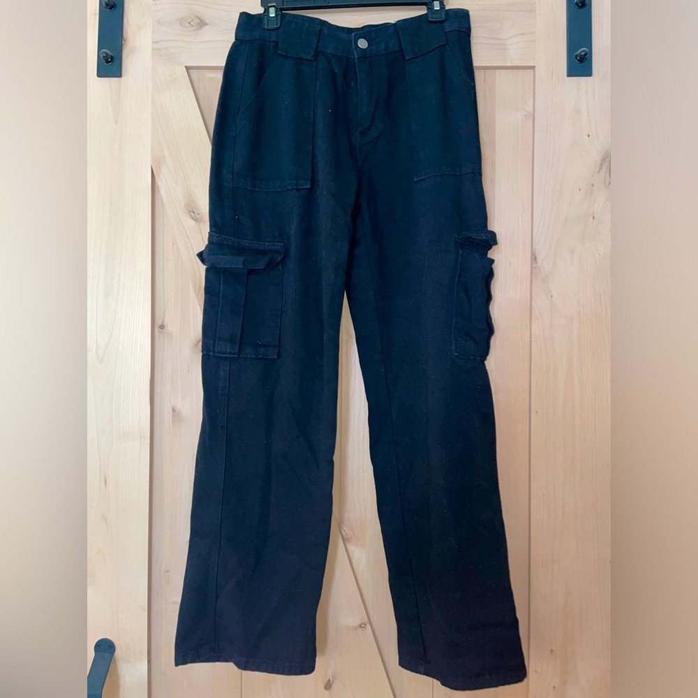 Black cargo pants